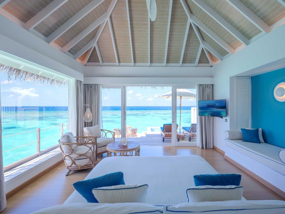 Water Villa with Pool Photo 4