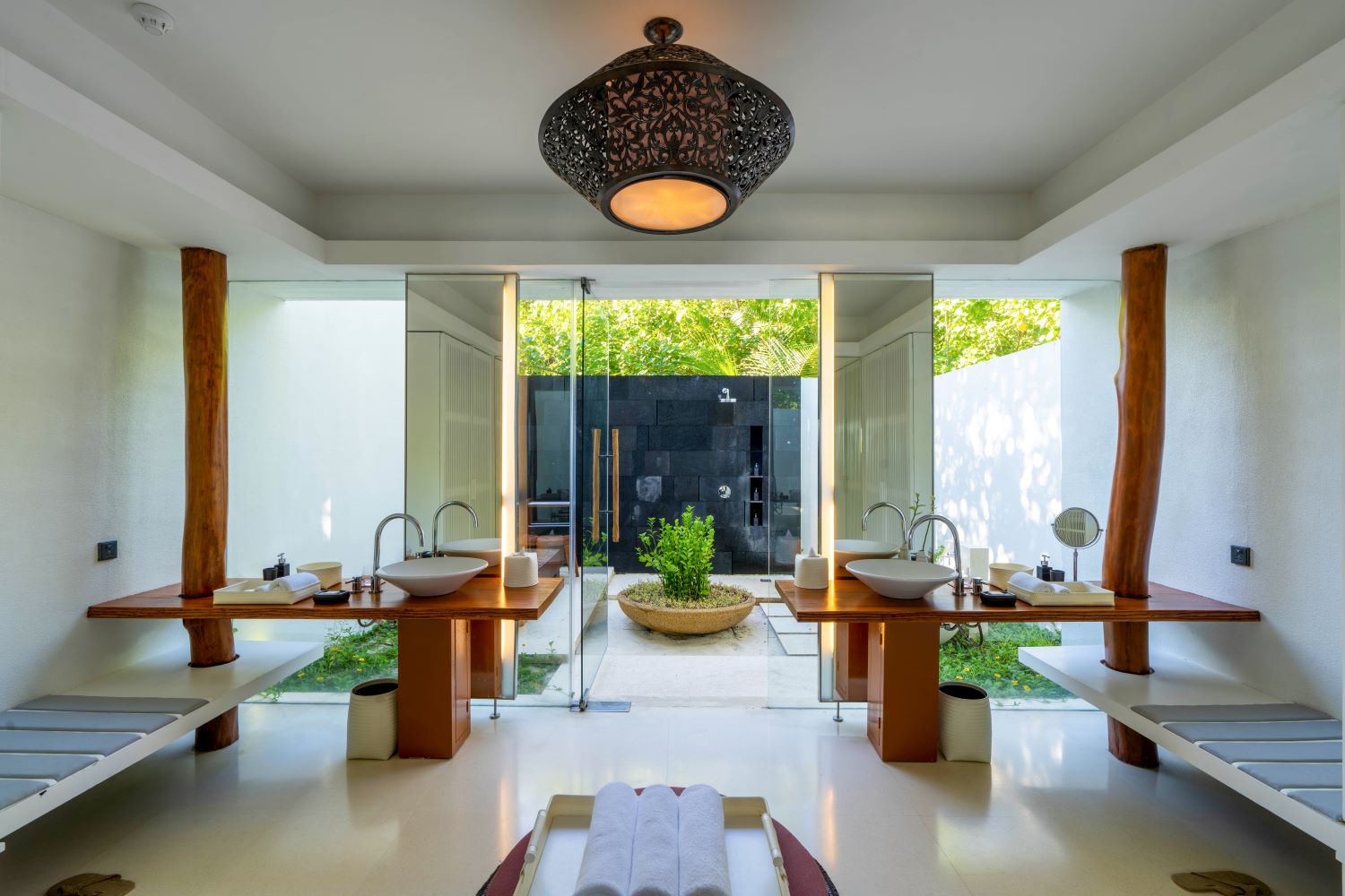 Two Bedroom Beach Pool Villa Photo 2