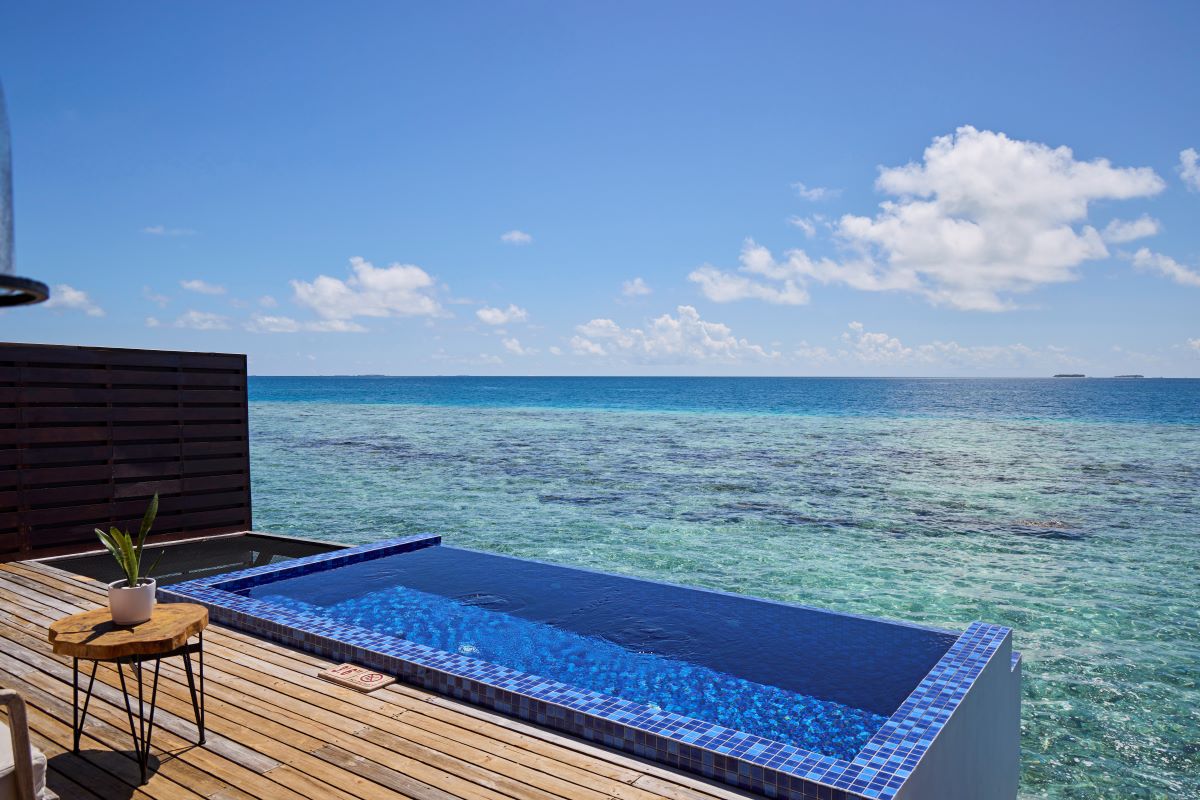 Reef Pool Water Villa Photo 2