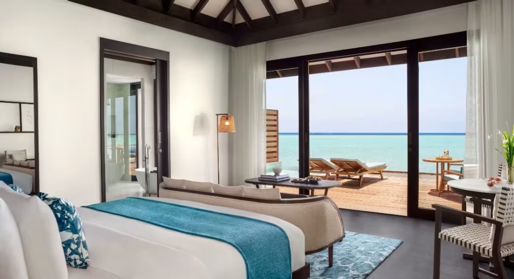 Deluxe Over Water Pool Villa Photo 3