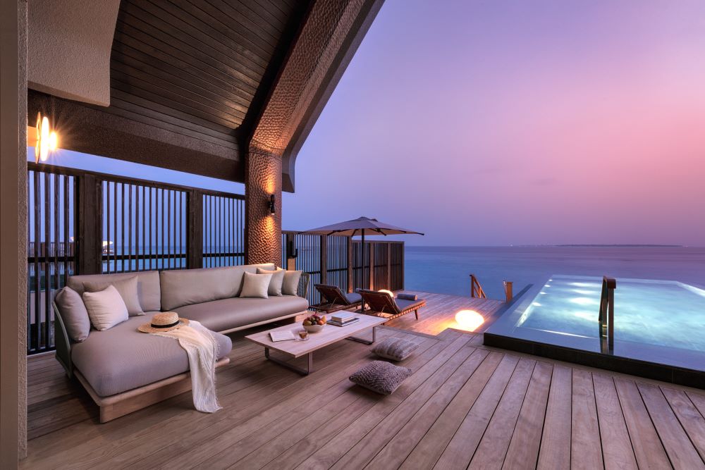 Sunset Ocean Pool Villa Photo 1
