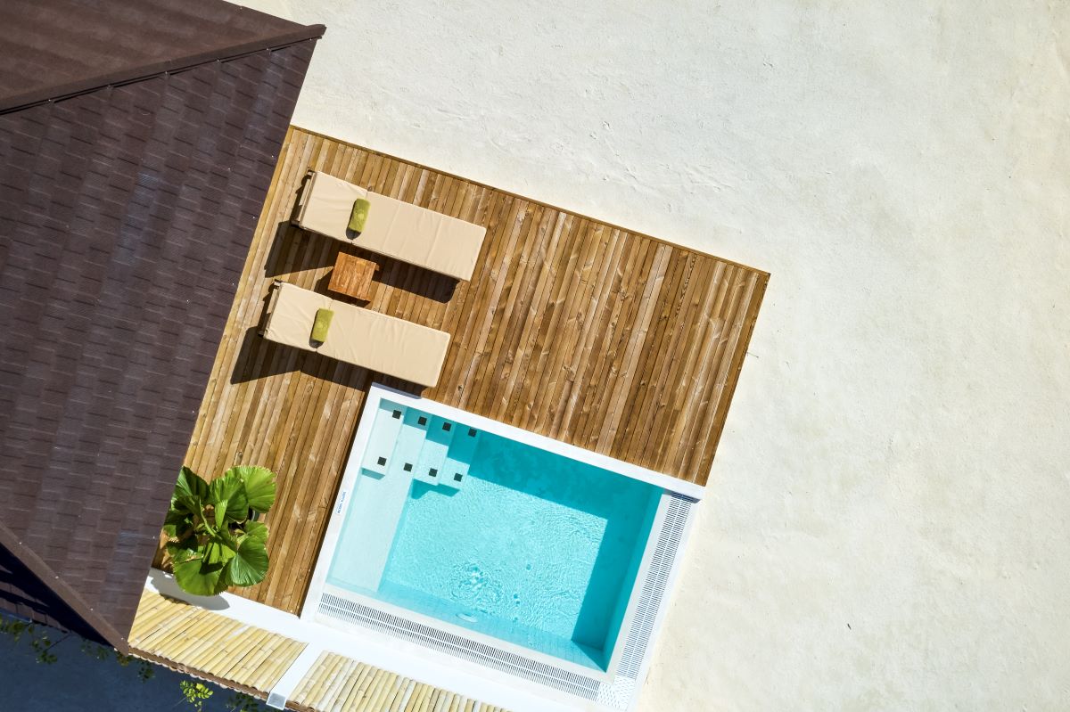 Grand Beach Villa with Pool Photo 1