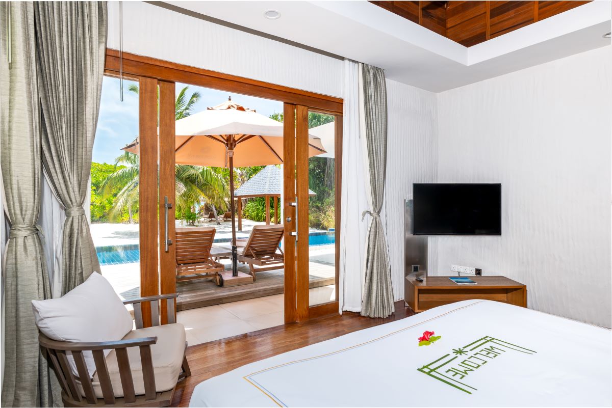 Deluxe Beach Residence with Lap Pool Photo 1