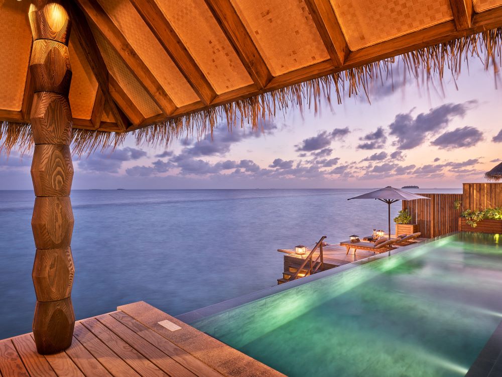 Luxury Sunset Water Villa Pool Photo 1