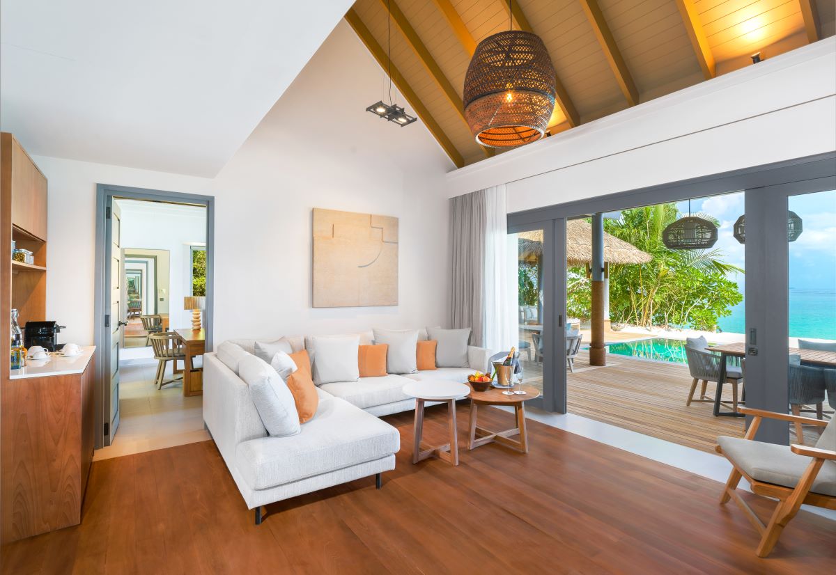 Four Bedroom Beach Pool Residence Photo 3