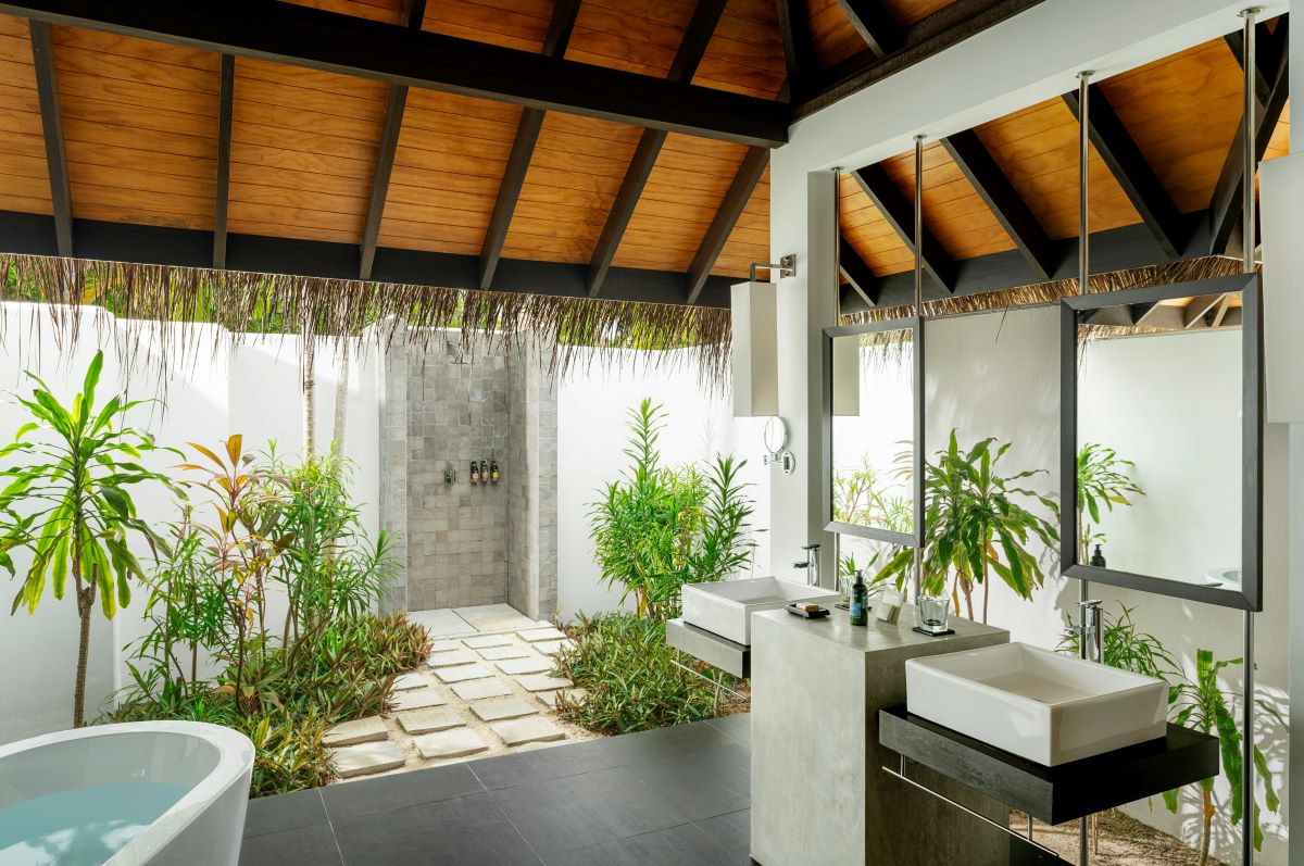 Beach Villa with Pool Photo 3