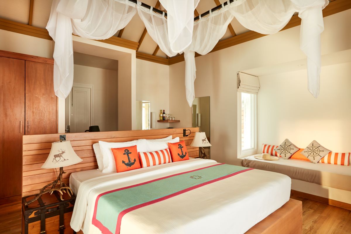 Dolphin Ocean Villa with Pool Photo 3