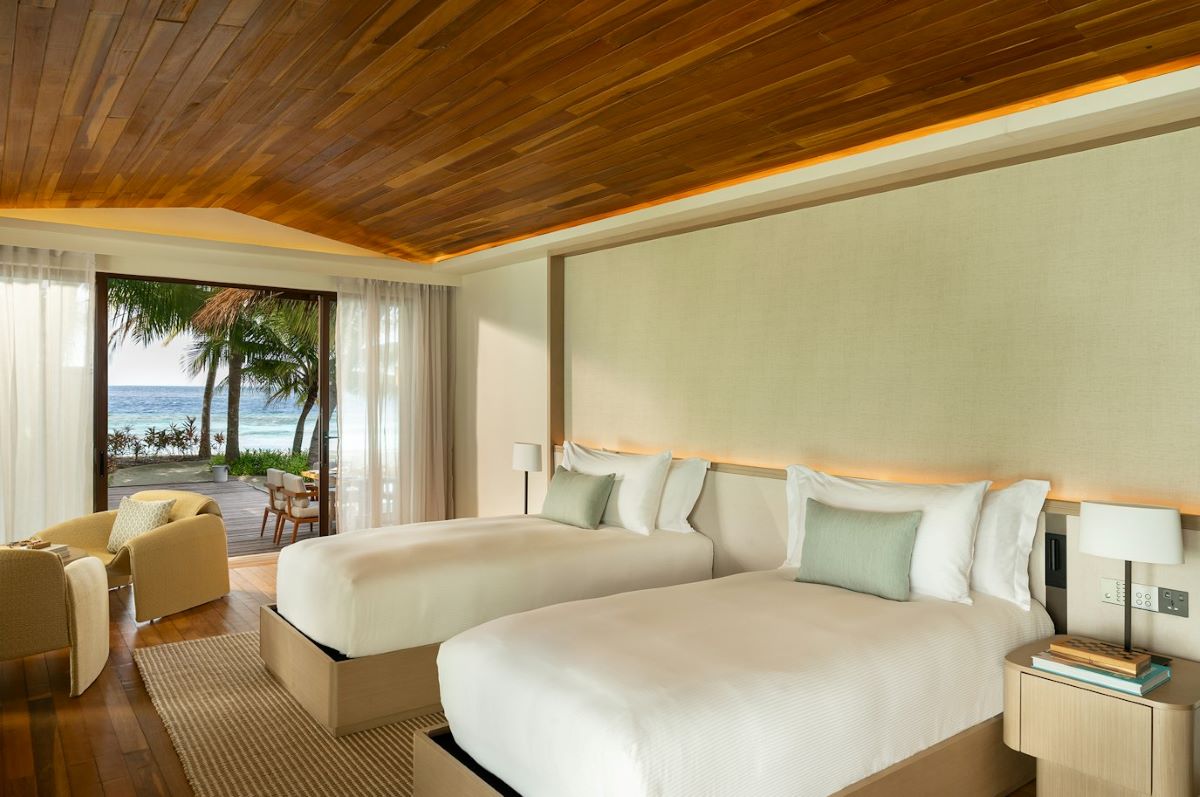Three Bedroom Beach Pavilion with Pool Photo 2