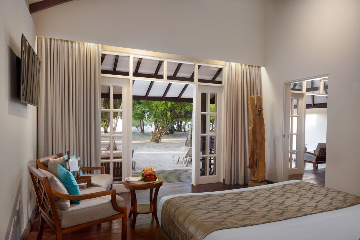 Two Bedroom Deluxe Family Beach Villa Photo 2