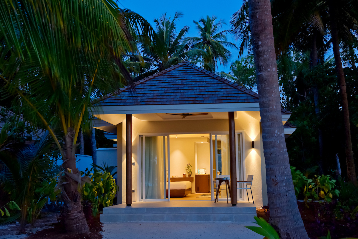 Beach Villa with Swirl Pool Photo 2