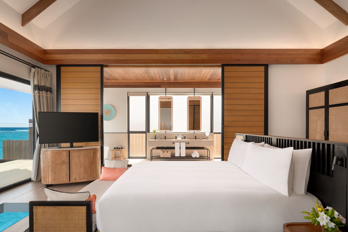 One Bedroom Overwater Pool Villa Photo 4