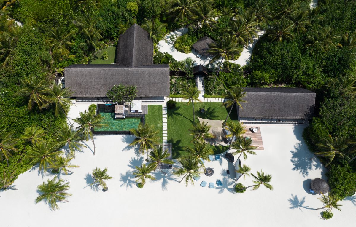 Grand Residence with Pool (3 bedrooms) Photo 1