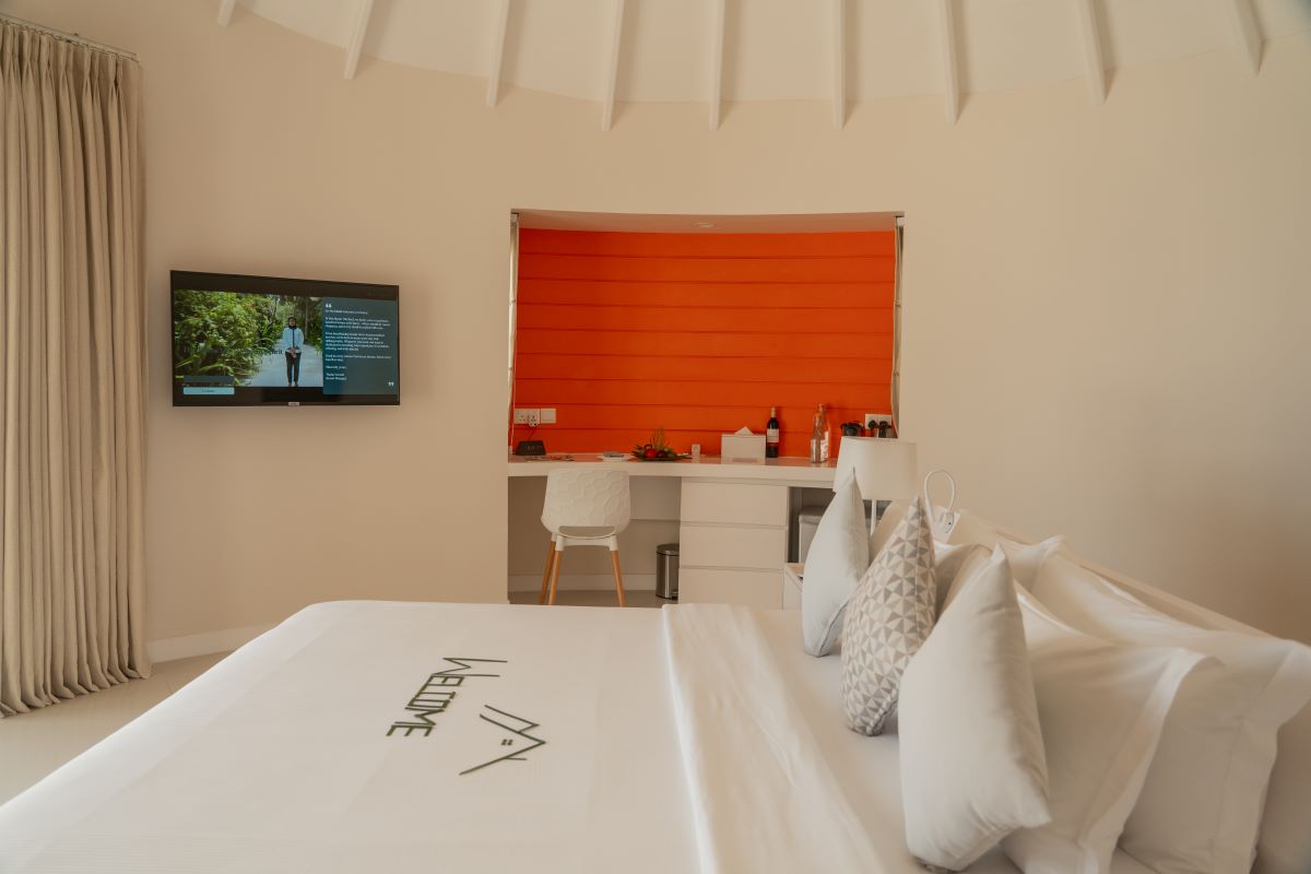 Beach Villa with Pool Photo 2
