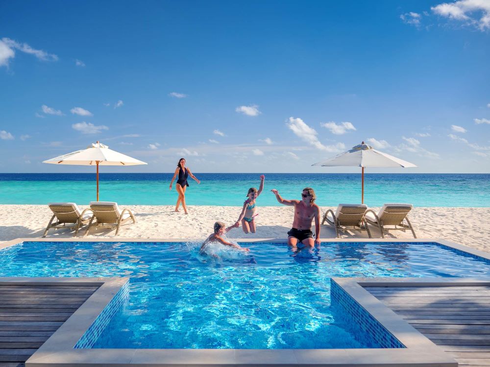 Two Bedroom Family Beach Villa with Pool Photo 4