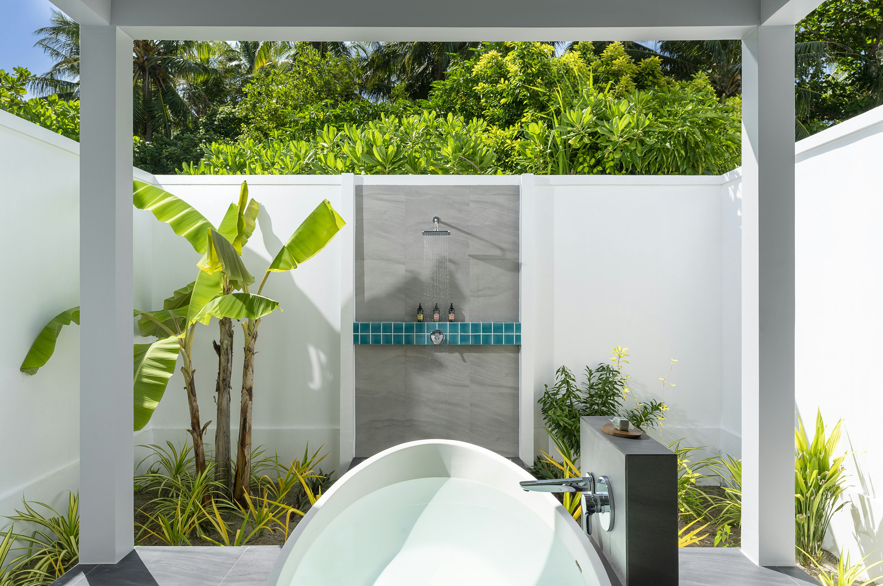 Beach Villa with Pool Photo 2