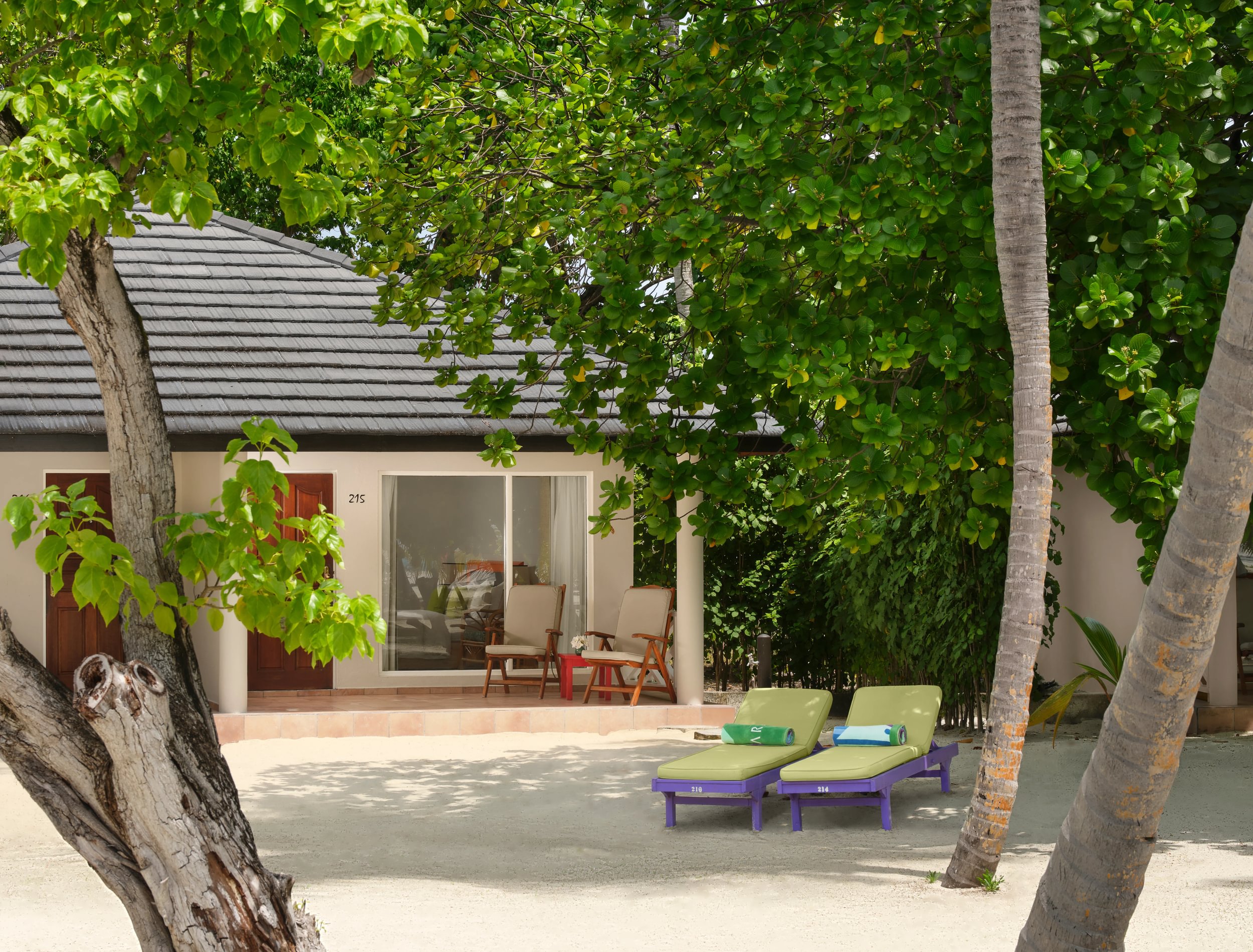 Island Villa Photo 1