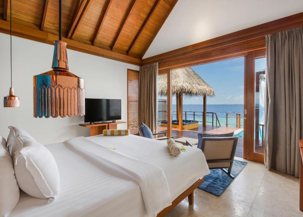 Furaveri Island Resort