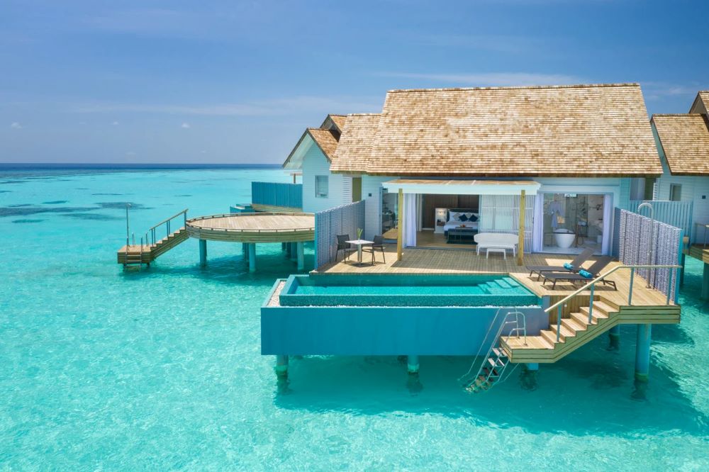 One Bedroom Sunset Over Water Villa with Private Pool Photo 1