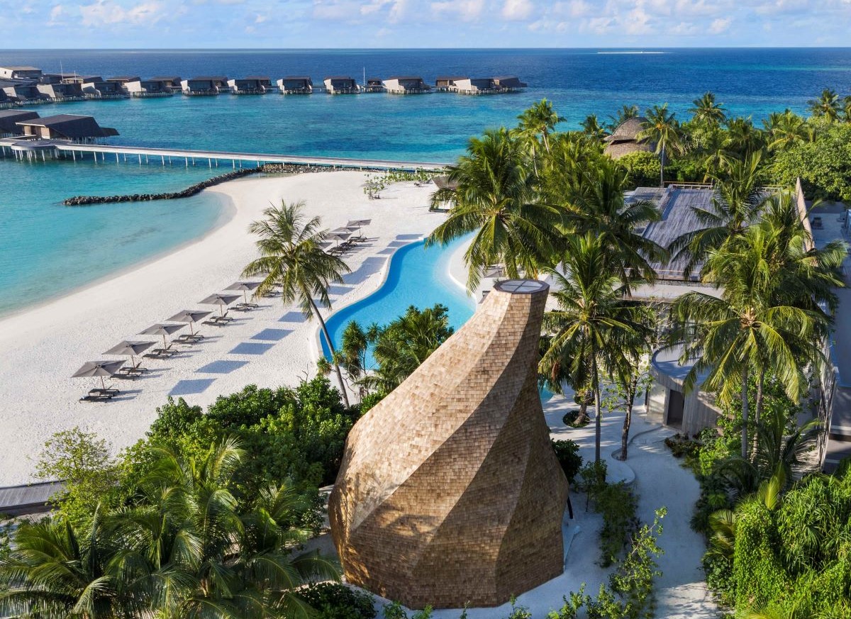 The St. Regis Maldives Vommuli Resort