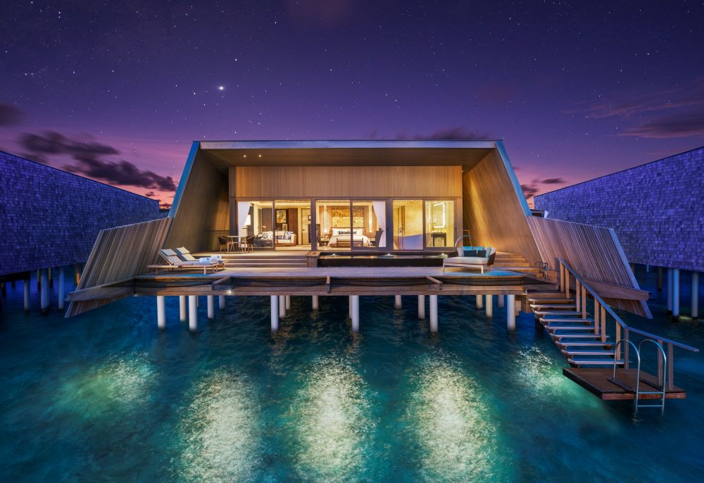 Overwater Villa Photo 2