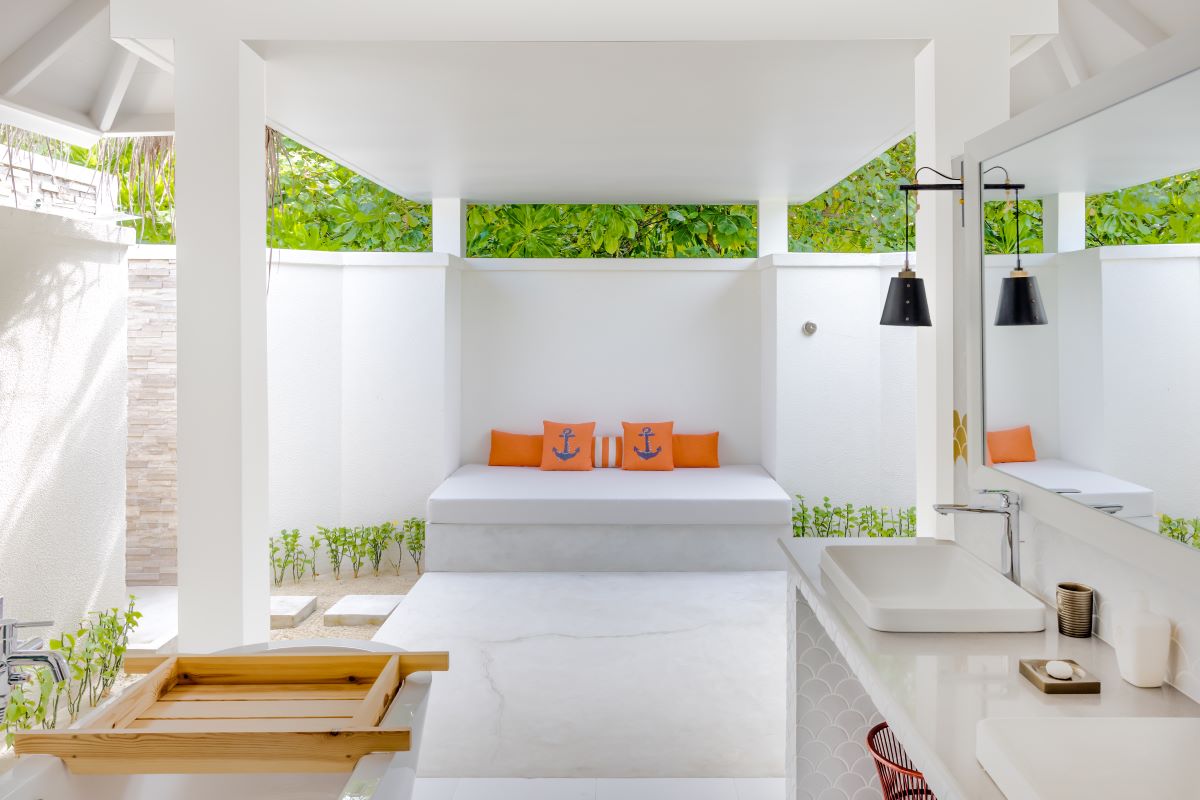 Beach Villa with Pool Photo 2