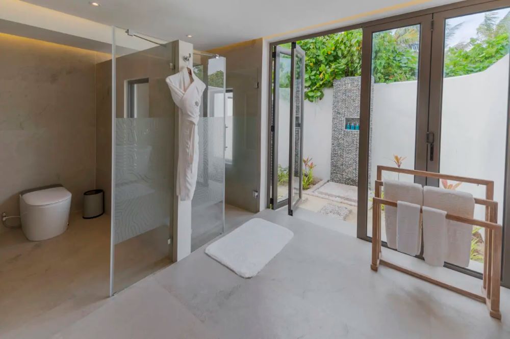 Three-bedroom Beach Suite Photo 4