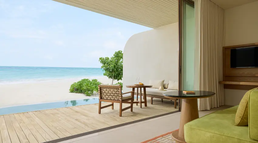 One-Bedroom Sunrise Beach Pool Villa Photo 1