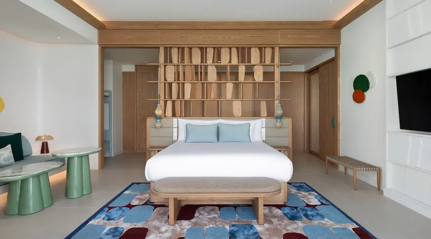 One-Bedroom Sunset Overwater Pool Villa Photo 2