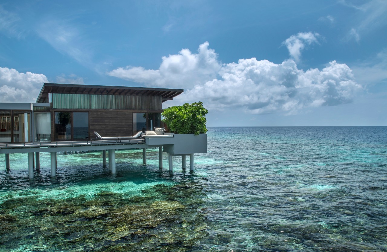 Overwater Sunset Villa Photo 3