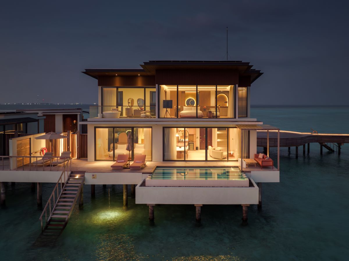 Two-Bedroom Ocean Water Pool Atelier Photo 7