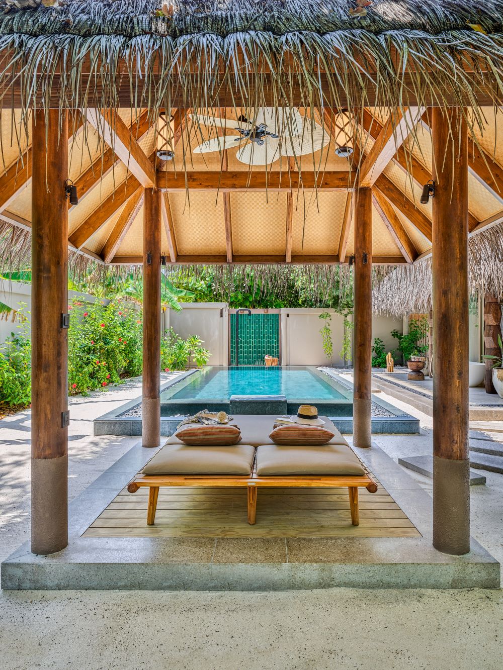 Two Bedroom Family Beach Villa with Two Pools Photo 4