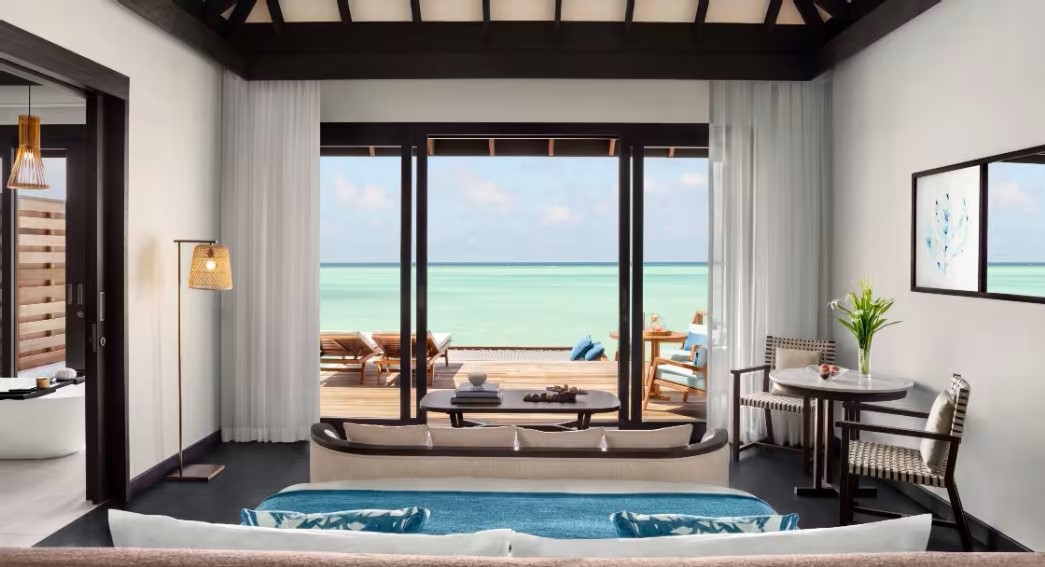Deluxe Over Water Pool Villa Photo 4