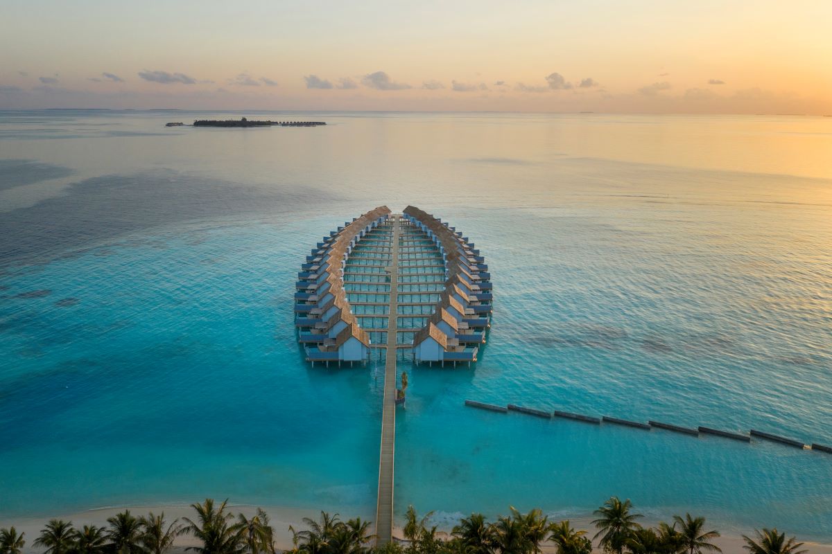 OUTRIGGER Maldives Maafushivaru Resort