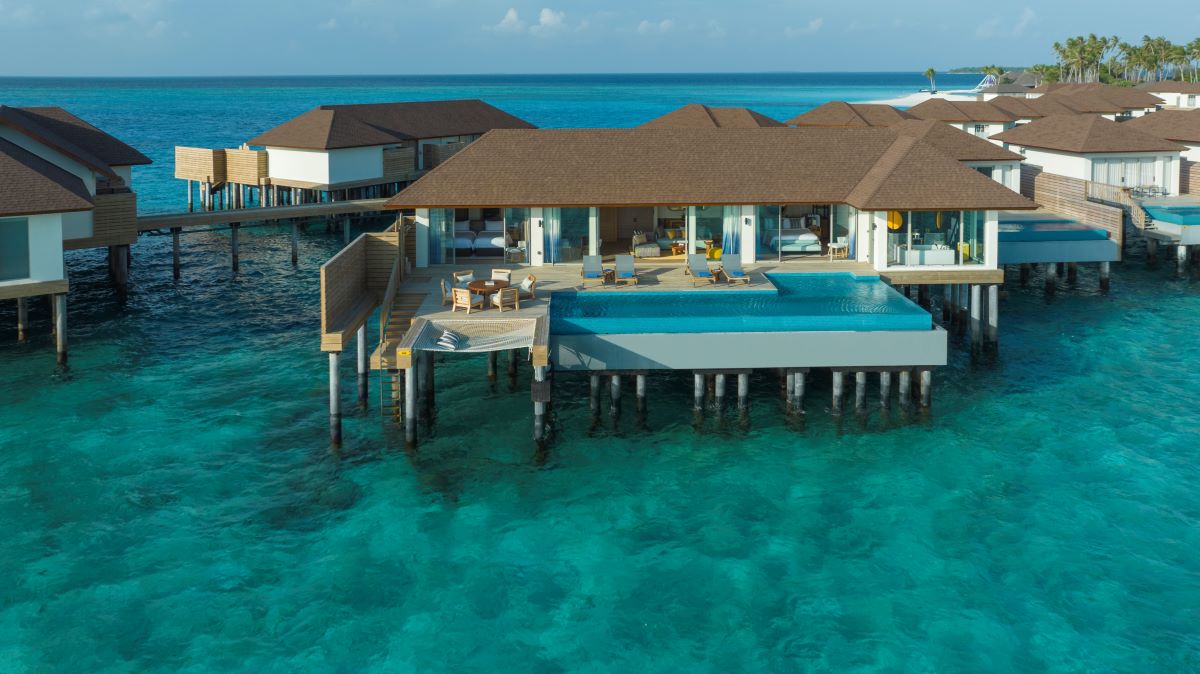 Two Bedroom Overwater Pool Residence Photo 7