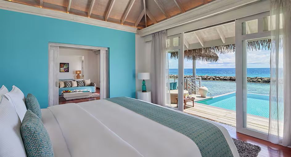 Overwater Royal Residence with Private Pool Photo 3