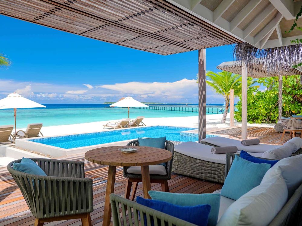 Two Bedroom Family Beach Villa with Pool Photo 2