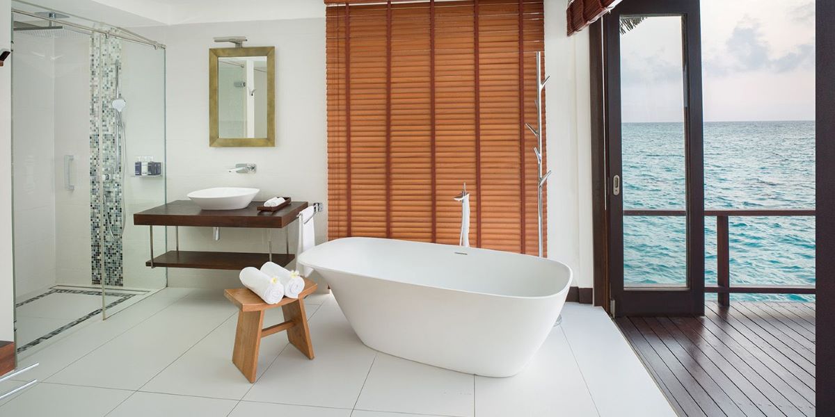 Overwater Ocean Suites with Infinity Pool Photo 5