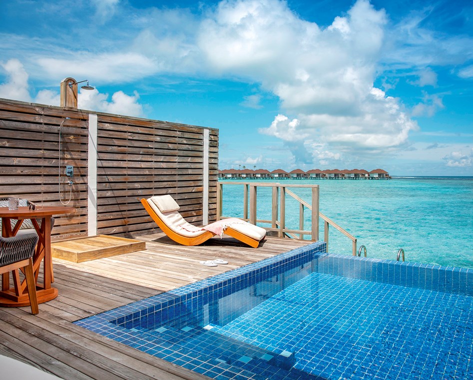 Romantic Water Villa with Pool Photo 4