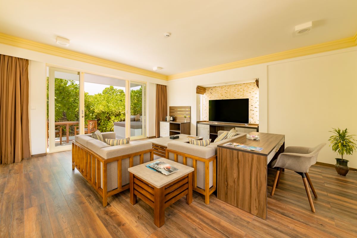 Two Storey Pool Beach Residence Photo 3
