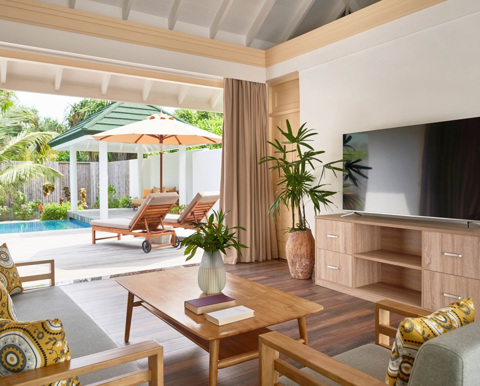 Two Bedroom Beach Residence with Pool Photo 4