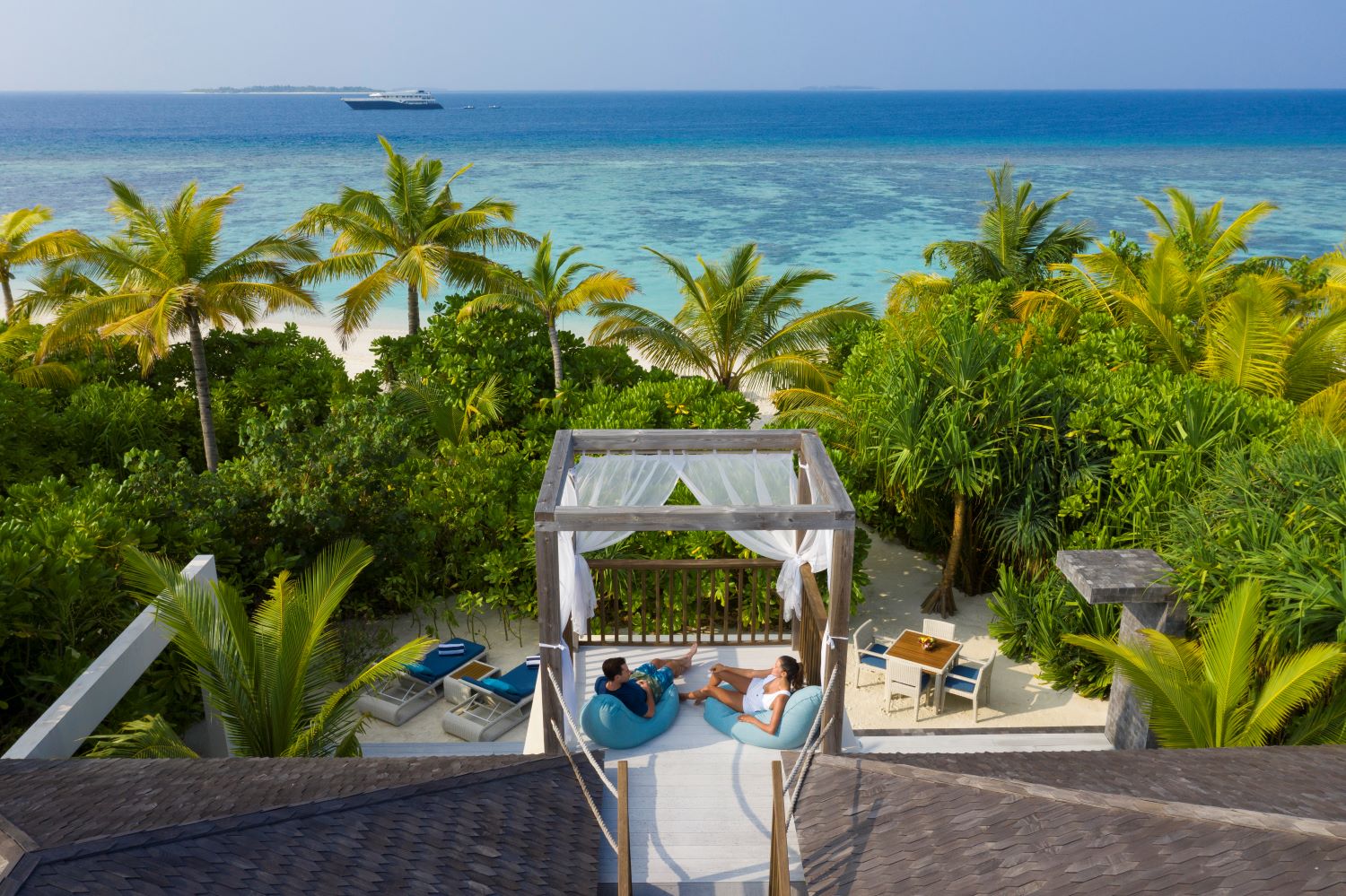 Kuredhivaru Resort & Spa, Maldives