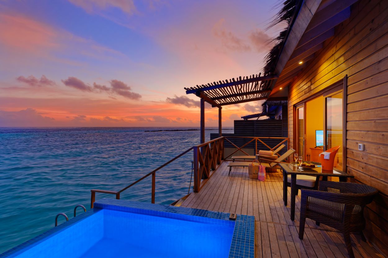 Aqua Suite with Private Pool Photo 2