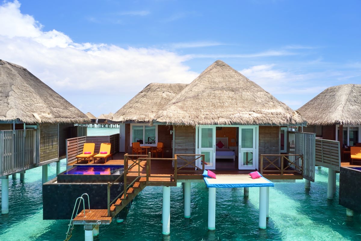 Water Villa with Pool Photo 4