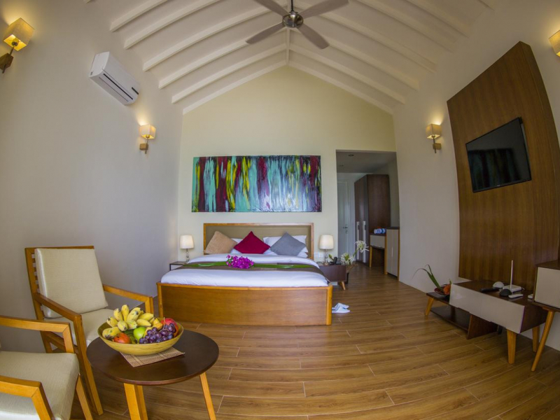 Deluxe Beach Bungalow Photo 1