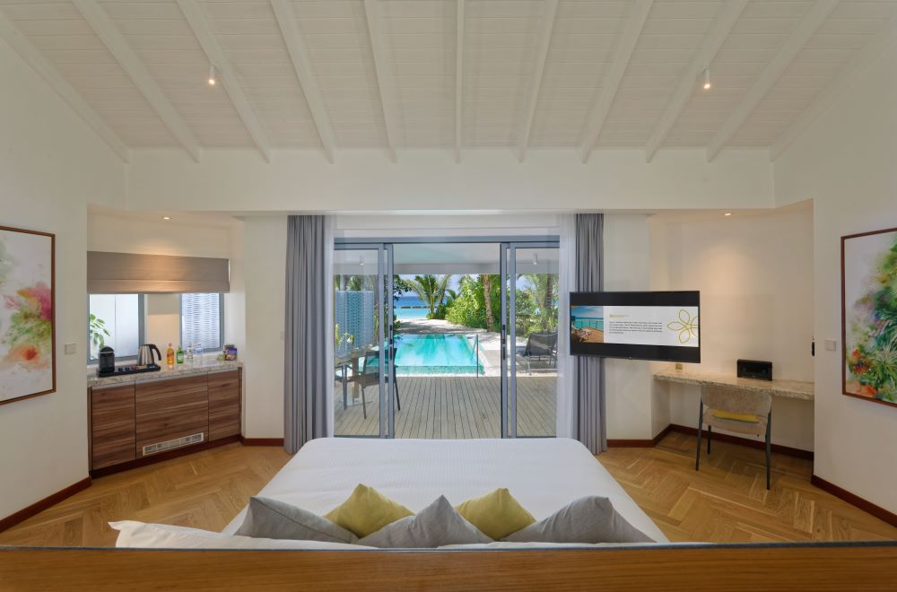 Beach Villa with Private Pool Photo 2