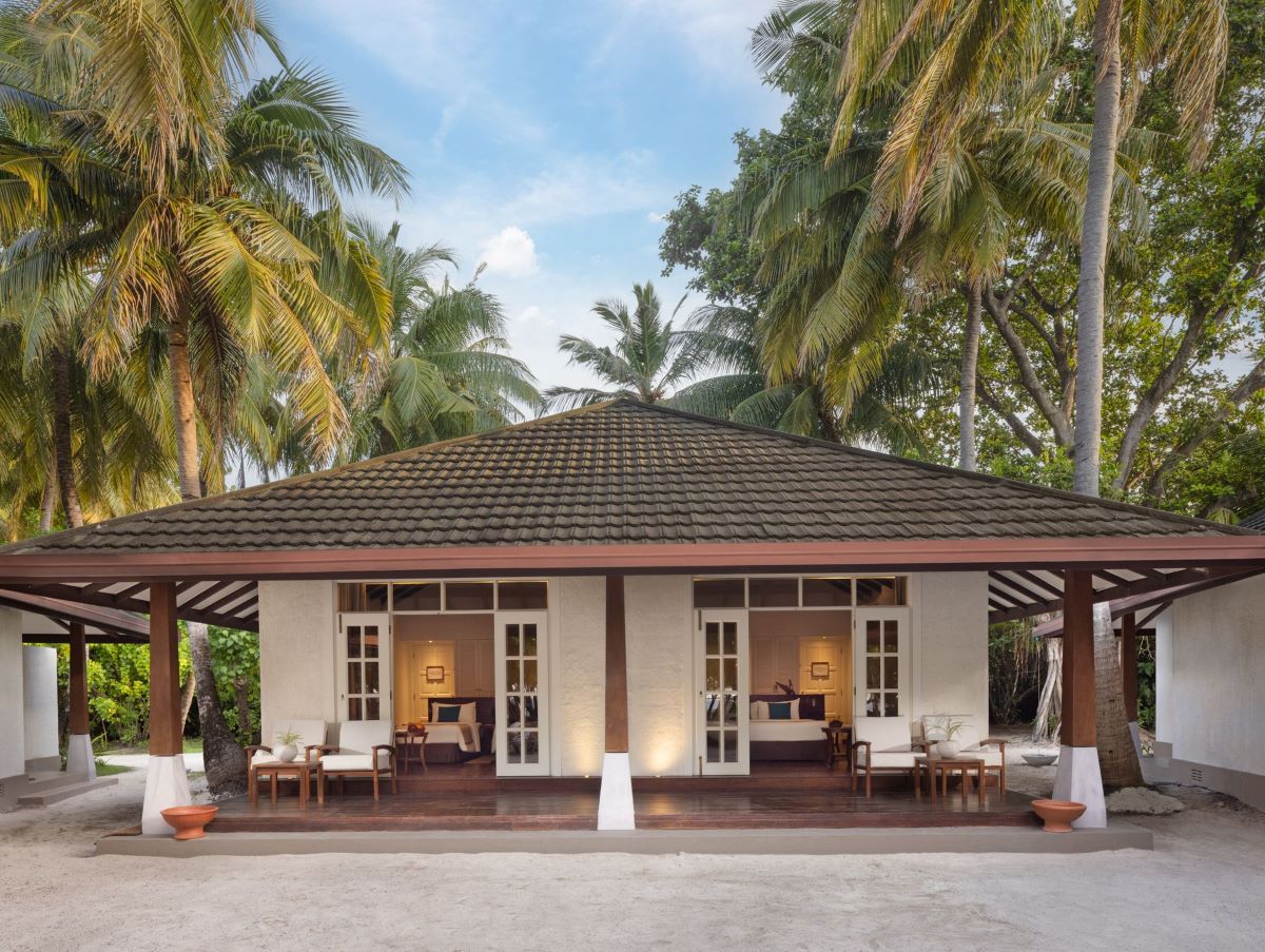 Two Bedroom Deluxe Family Beach Villa Photo 5
