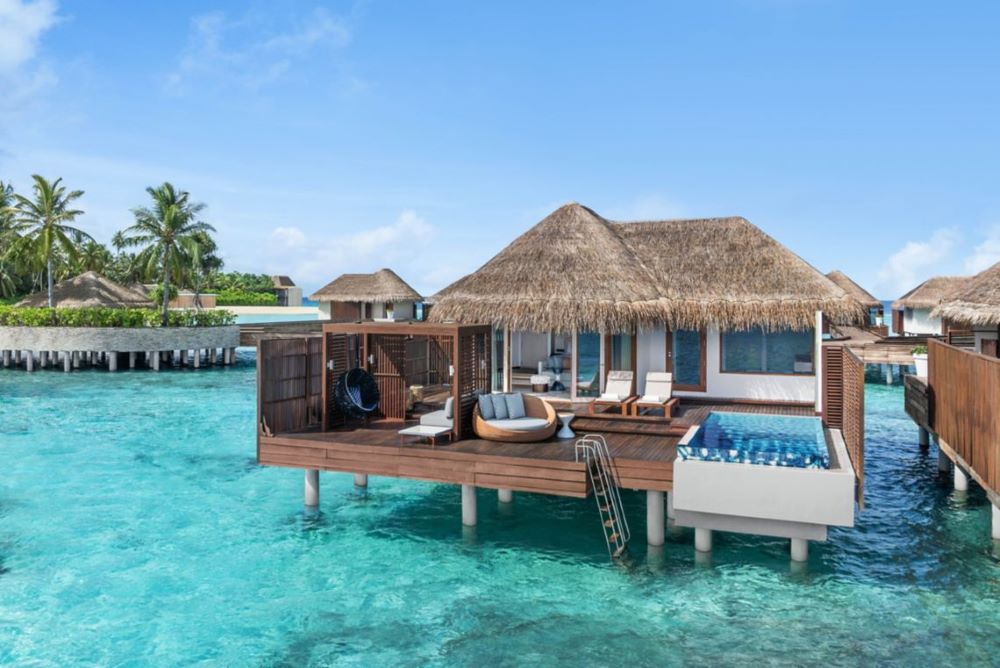 Premier Overwater One Bedroom Villa Photo 3