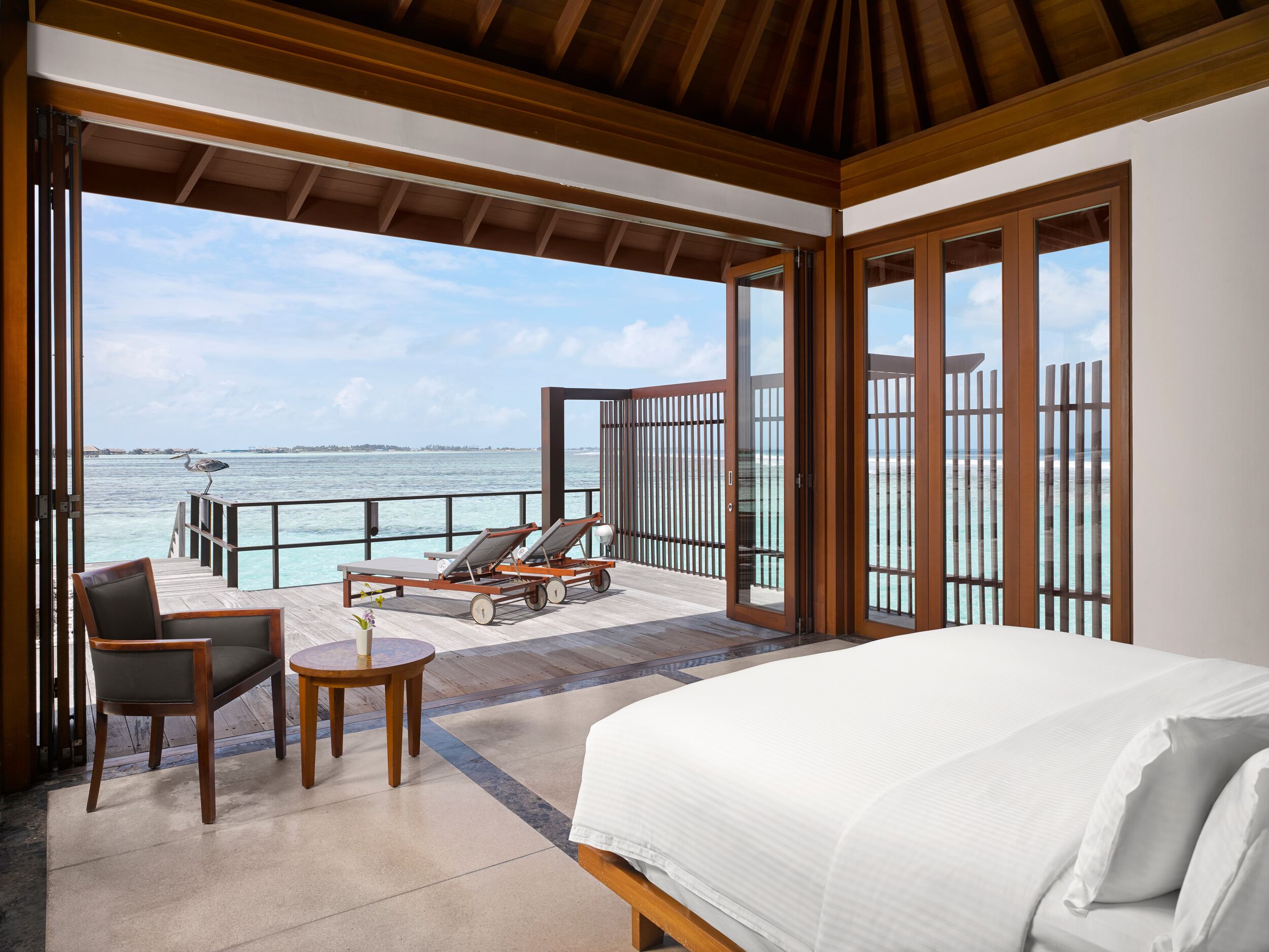 Two Bedroom Ocean Suite with Pool Photo 3