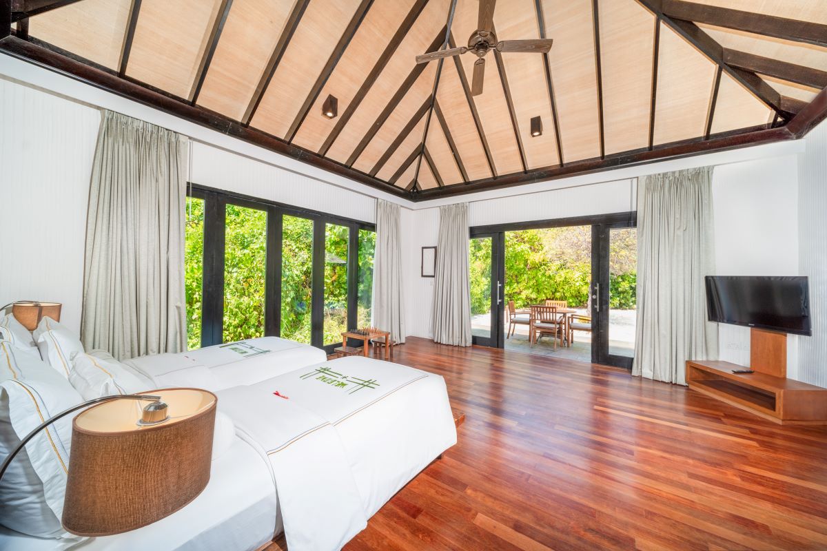 Two-Bedroom Beach Residence with Pool Photo 4