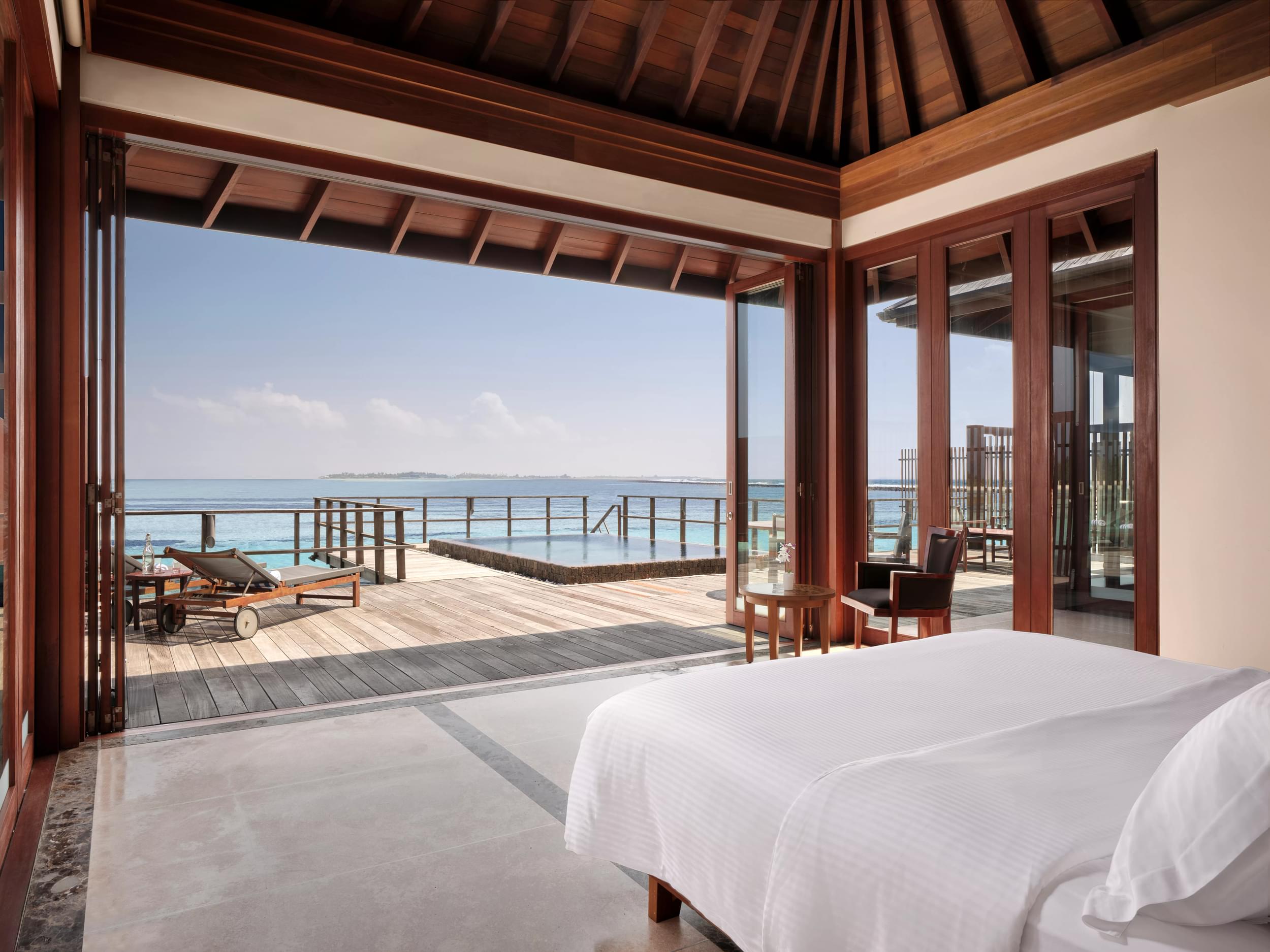 One bedroom Ocean Suite with Pool Photo 1